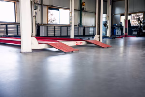 DG Vloertechniek coatingvloer in een autogarage overzicht